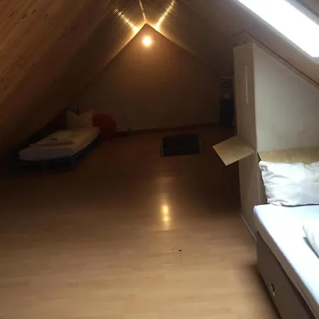 Im Dachgeschoss Daire *